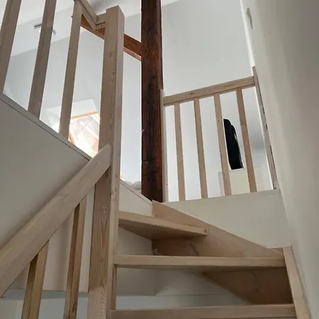 Attic Close To The And Center شقة *